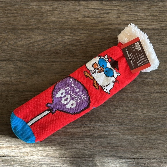 🆕 Tootsie Roll Pop Limited Edition Sherpa Socks - Picture 4 of 16